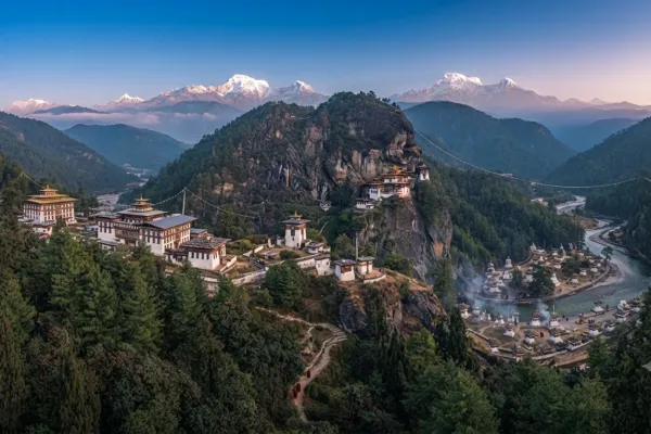 Bhutan: The Western Himalayan Loop